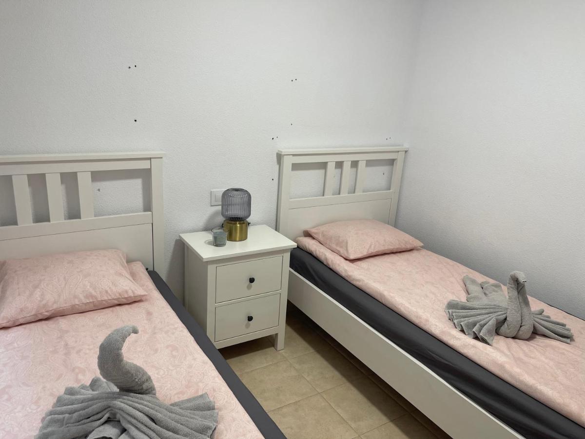 Three Bedroom Apartment With Pool In Torrevieja Extérieur photo